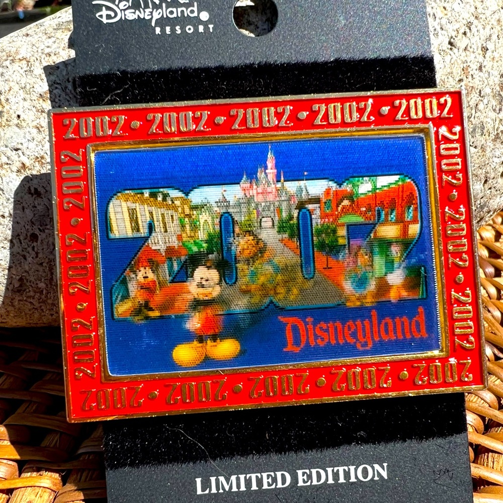 2002 Disney DLR Flicker Exclusives Trading Pin LIMITED EDITION Mickey Mouse NIP